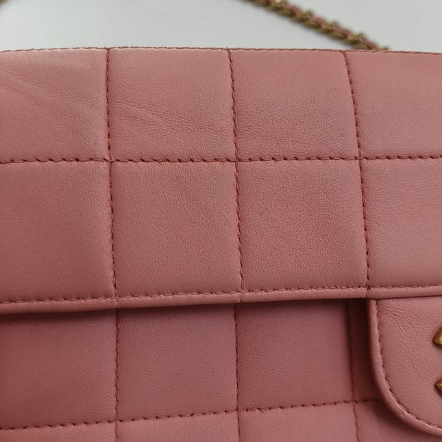 Chanel East West Chocolate Bar Light Pink Leather Gold Hardware Vintage