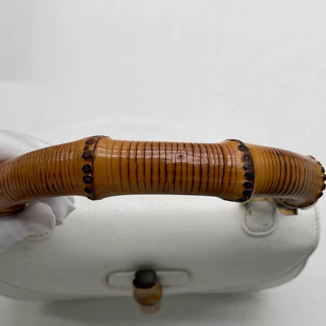 Gucci Bamboo 1947 Medium Vintage White Grained Leather With Strap