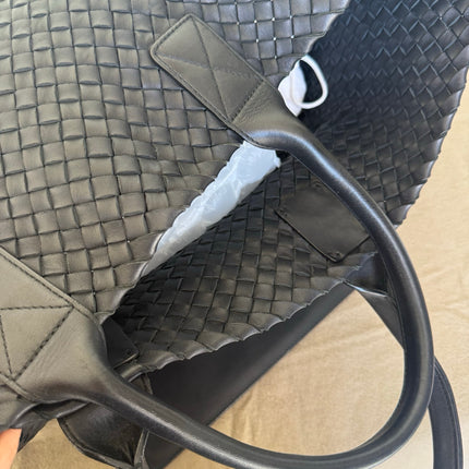 Bottega Veneta Cabat Large Intreccio Leather Tote Bag Black 45cm