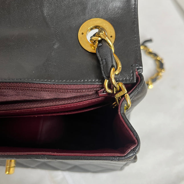 Chanel Vintage Flap Bag Medium Black Lambskin Leather Mega CC Gold Hardwarei