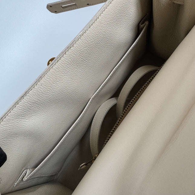 Hermes Kelly 28 Sellier Vintage White Box Leather Gold Hardware 1996