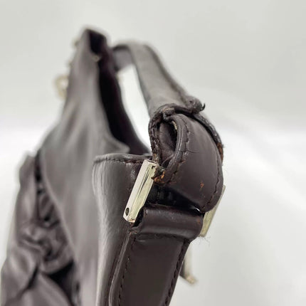 Sac à main Dior Corset en cuir noir et dentelle, avec ferrures argentées