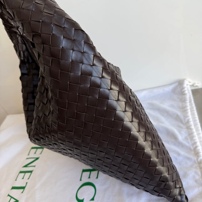 Bottega Veneta Hop Large Leather Fondant Chocolate Brown Hobo Bag