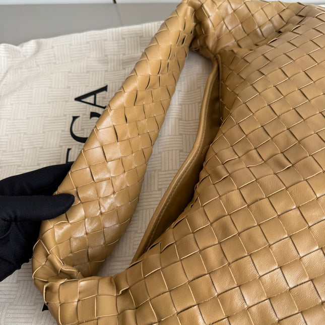 Bottega Veneta Hop Hobo Medium Leather Nutty Brown