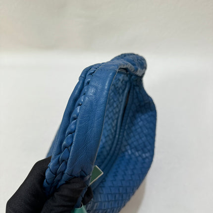 Sold Bottega Veneta Veneta Hobo Medium Blue Intrecciato Leather Bag 47cm
