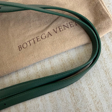 Bottega Veneta Cesta Shopper Tote Nappa Intrecciato Leather Dark Green Small