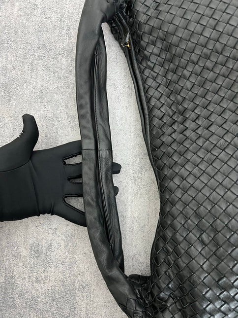 Bottega Veneta Veneta Hobo Maxi Black Leather 52cm