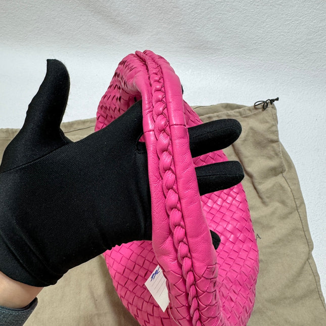 Sold Bottega Veneta Veneta Hobo Medium Fuchsia Pink Intrecciato Leather Bag 47cm