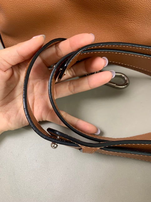 Sold Loewe Puzzle Medium Crossbody bag Caramel leather