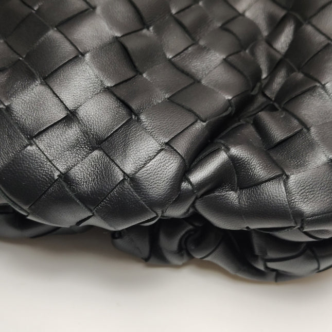 Bottega Veneta Pouch Large Intrecciato Black Calfskin Leather Clutch