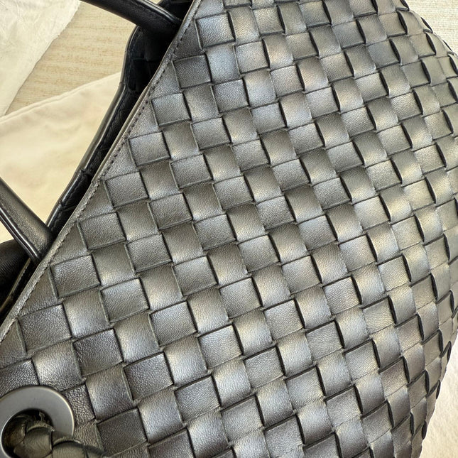 Bottega Veneta Andiamo Medium Black Intrecciato Leather Handbag