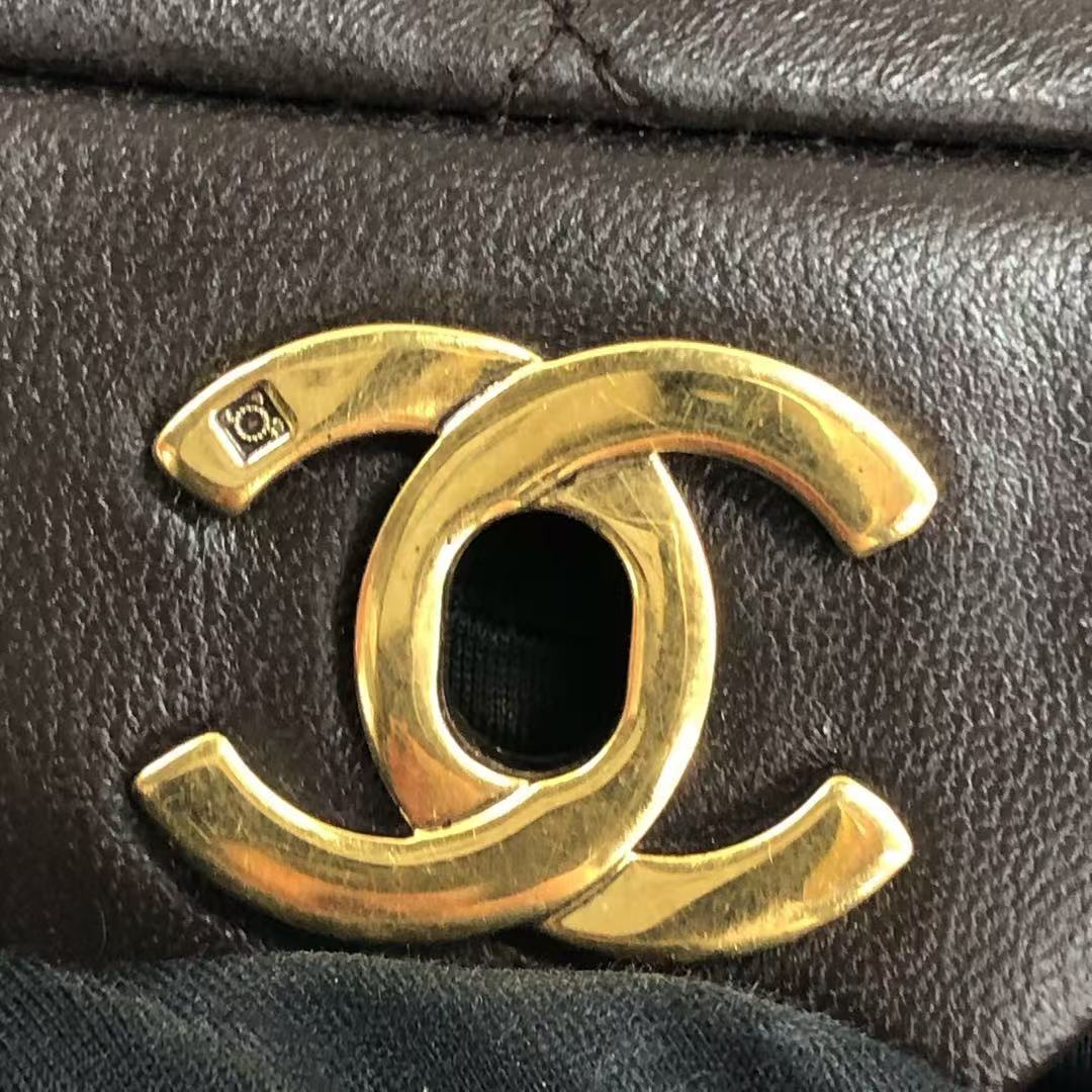 Chanel Chocolate Brown Lambskin Leather Shoulder Flap Blackpack Vintage Gold HW