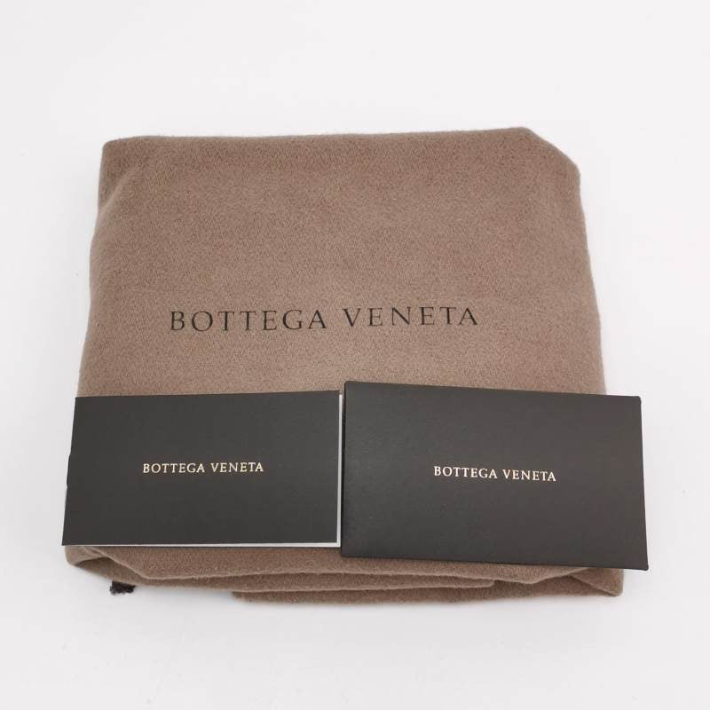 Bottega Veneta Pouch Large Intrecciato Black Calfskin Leather Clutch