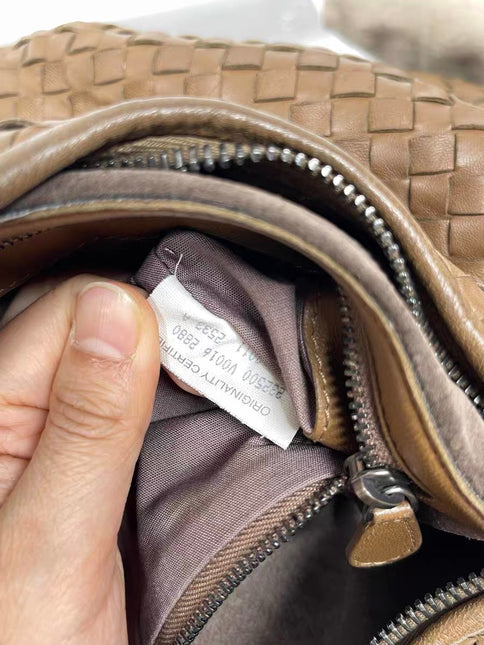 Bottega Veneta Belly Hobo Milk Chocolate Brown Maxi 50cm Intrecciato Leather