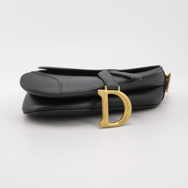 Dior Saddle 2022 Medium Grained Calfskin Leather Bag Black