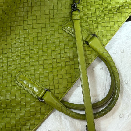 Bottega Veneta Maxi Convertible Tote Bag Hobo Green Leather Two-way Carry 52cm