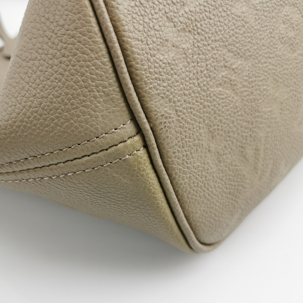 Sold Louis Vuitton Leather Neverfull MM Tote Medium Grey