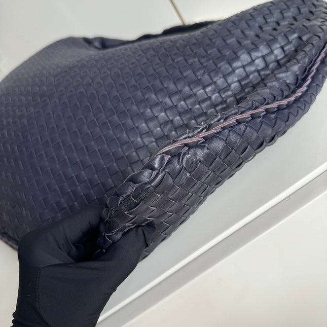 Sold Bottega Veneta Veneta Hobo Maxi Navy Intrecciato Leather Bag 51-53cm