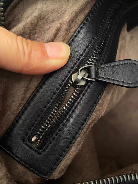 Bottega Veneta Hobo Maxi Midnight Navy Black leather 50cm