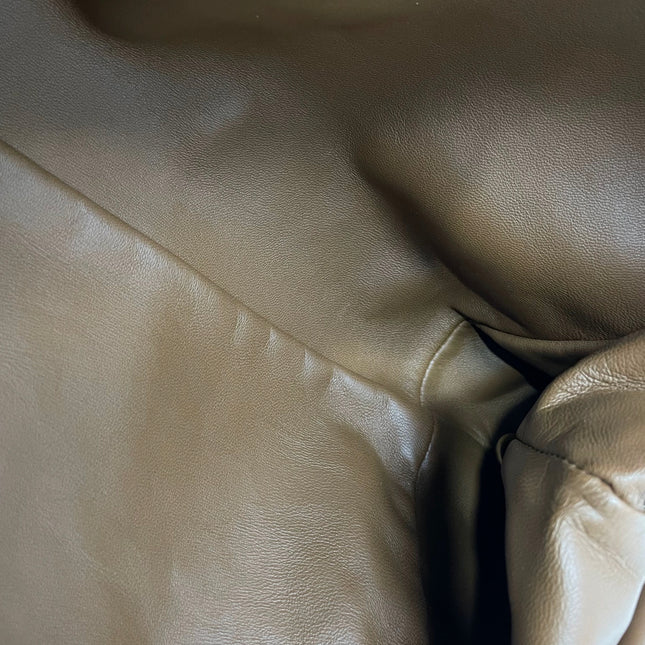 Bottega Veneta Pouch Large Intrecciato Milk Chocolate Brown Calfskin Leather