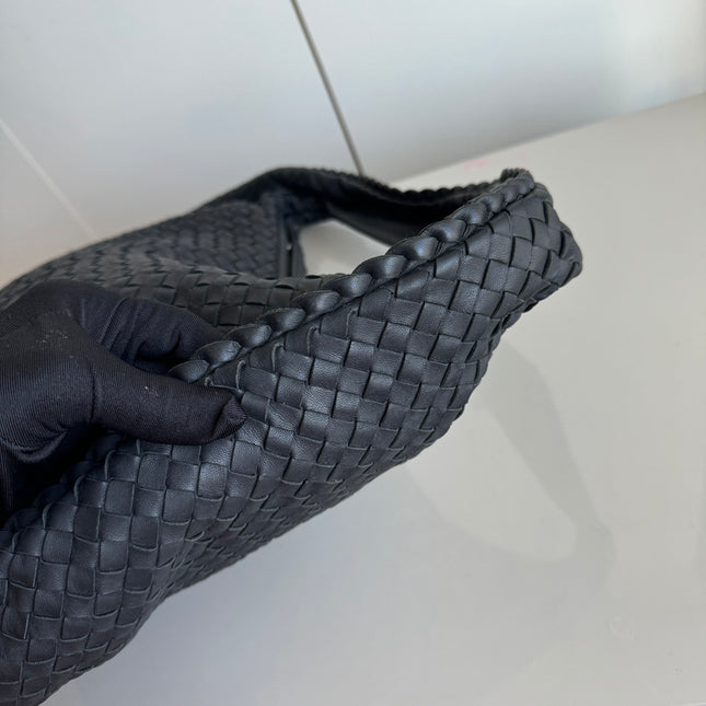Sold Bottega Veneta Veneta Hobo Large Black 54cm Lambskin Leather