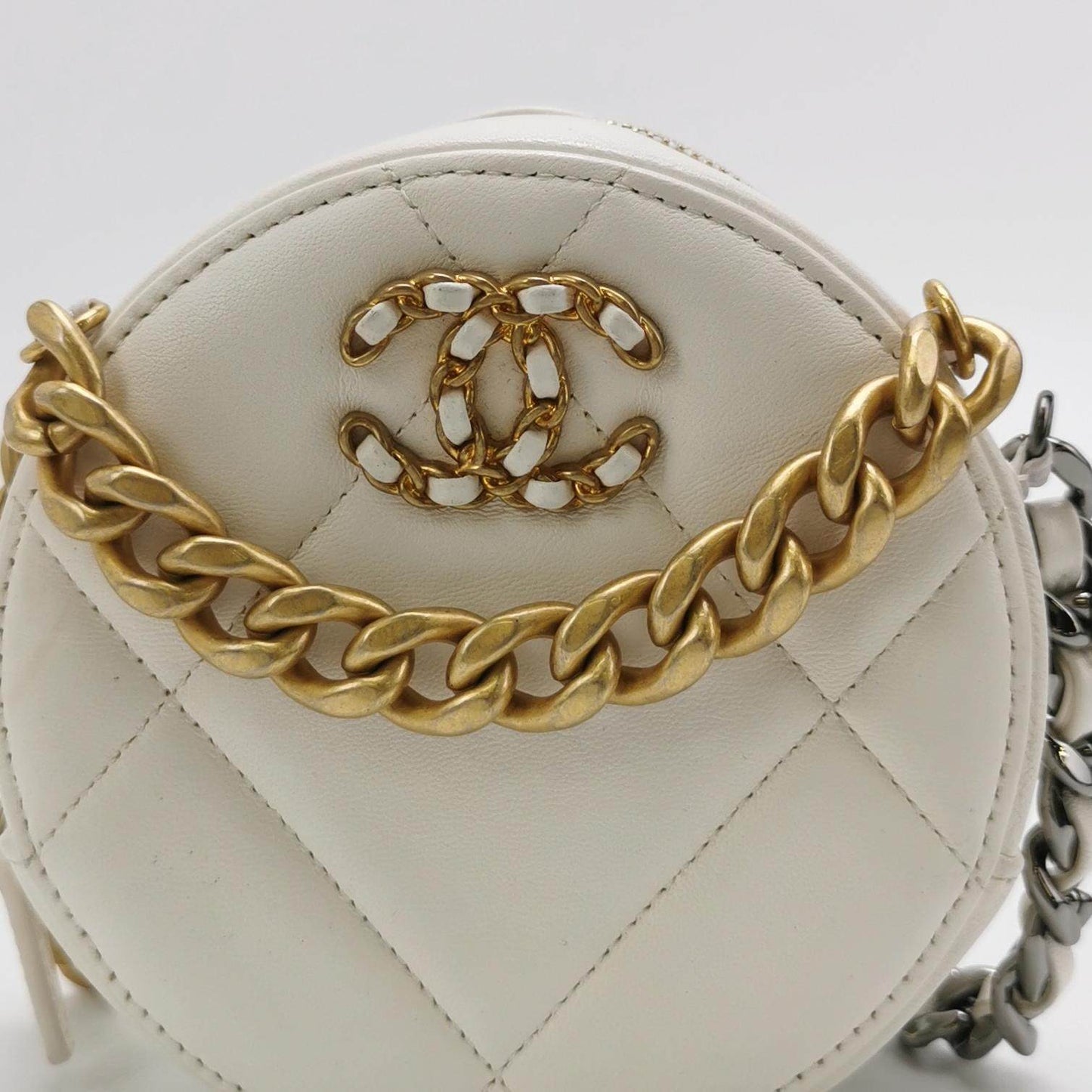 Chanel 19 Round White Cannage Leather bag