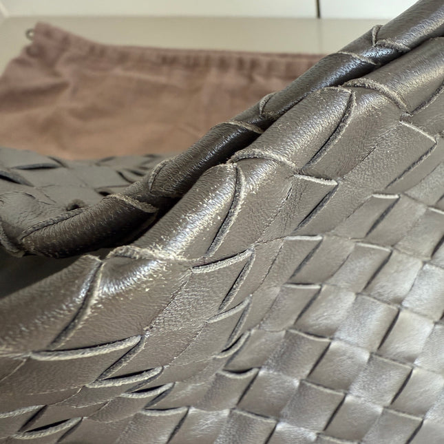 Bottega Veneta NEW Garda Tote Leather Interior Intrecciato Chocolate Brown Medium 24cm