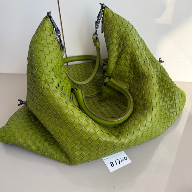 Bottega Veneta Maxi Convertible Tote Bag Hobo Green Leather Two-way Carry 52cm