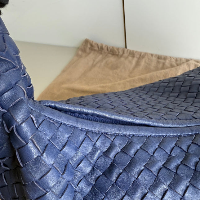 Bottega Veneta Veneta Hobo Large Navy Intrecciato Leather Bag 47cm