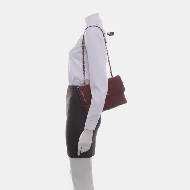 Sold Chanel Trendy CC Flap Crossbody Bag Medium Lambskin Leather Burgundy, 2019