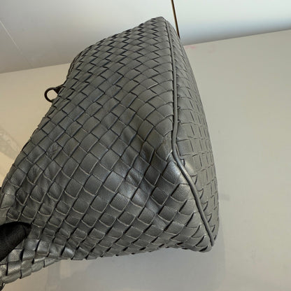 Bottega Veneta Sloane Shoulder Bag Grey Small 25cm