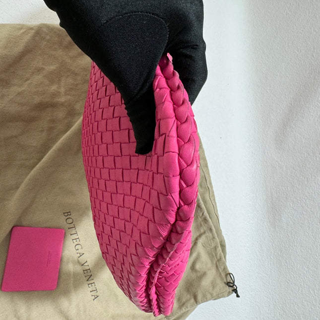 Sold Bottega Veneta Veneta Hobo Medium Fuchsia Pink Intrecciato Leather Bag 47cm