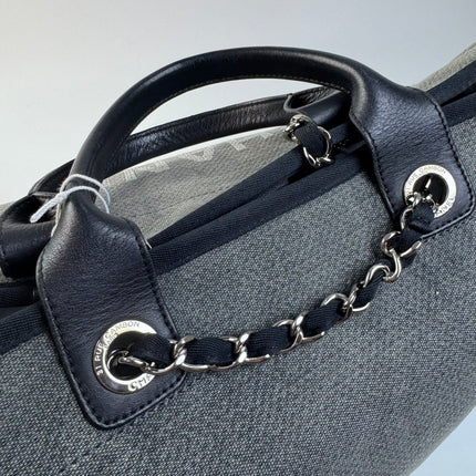 Verkauft Chanel Deauville Tote Medium White
