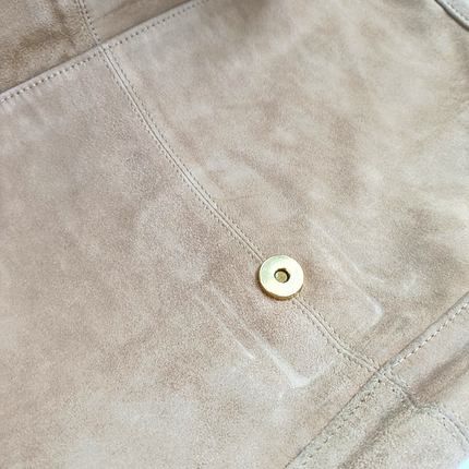 Fendi Mamma Baguette Large Brown Suede Leather Zipper Opening