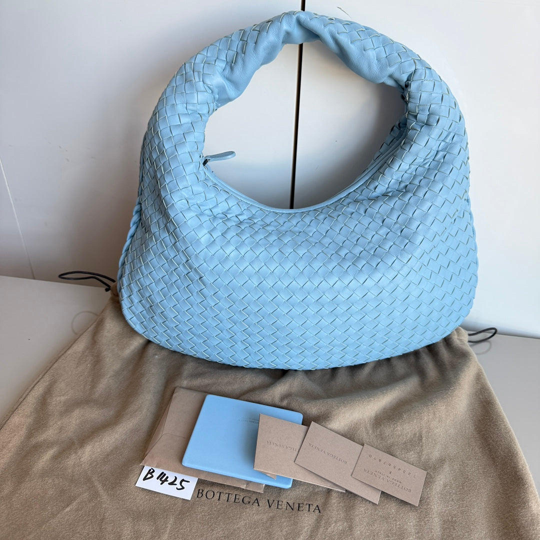 Bottega Veneta Veneta Hobo Medium Baby Blue Intrecciato Leather Bag 41cm