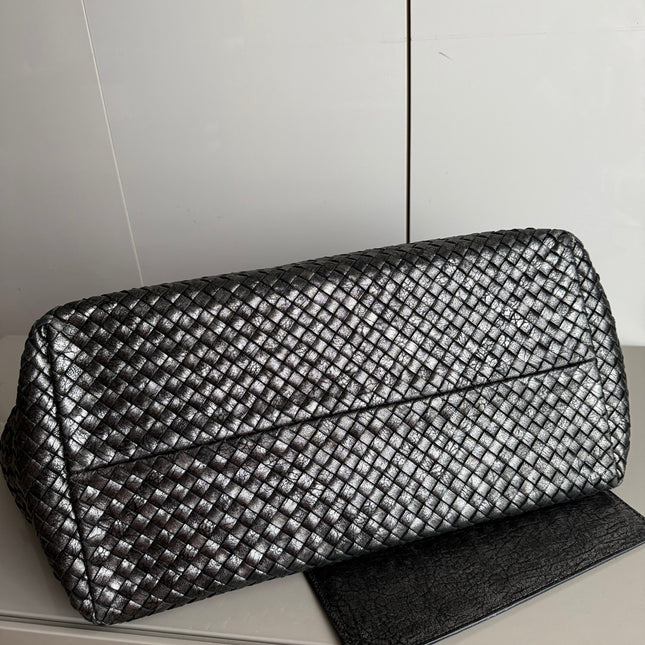 Bottega Veneta Cabat Maxi Intreccio Leather Tote Bag Metallic 50cm