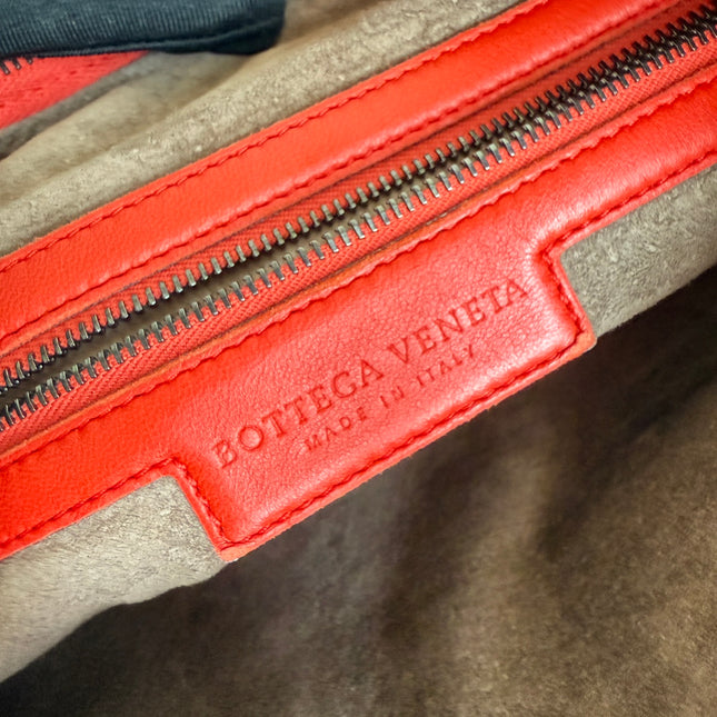 Bottega Veneta Hobo Bag leather Bright Red Medium 40cm