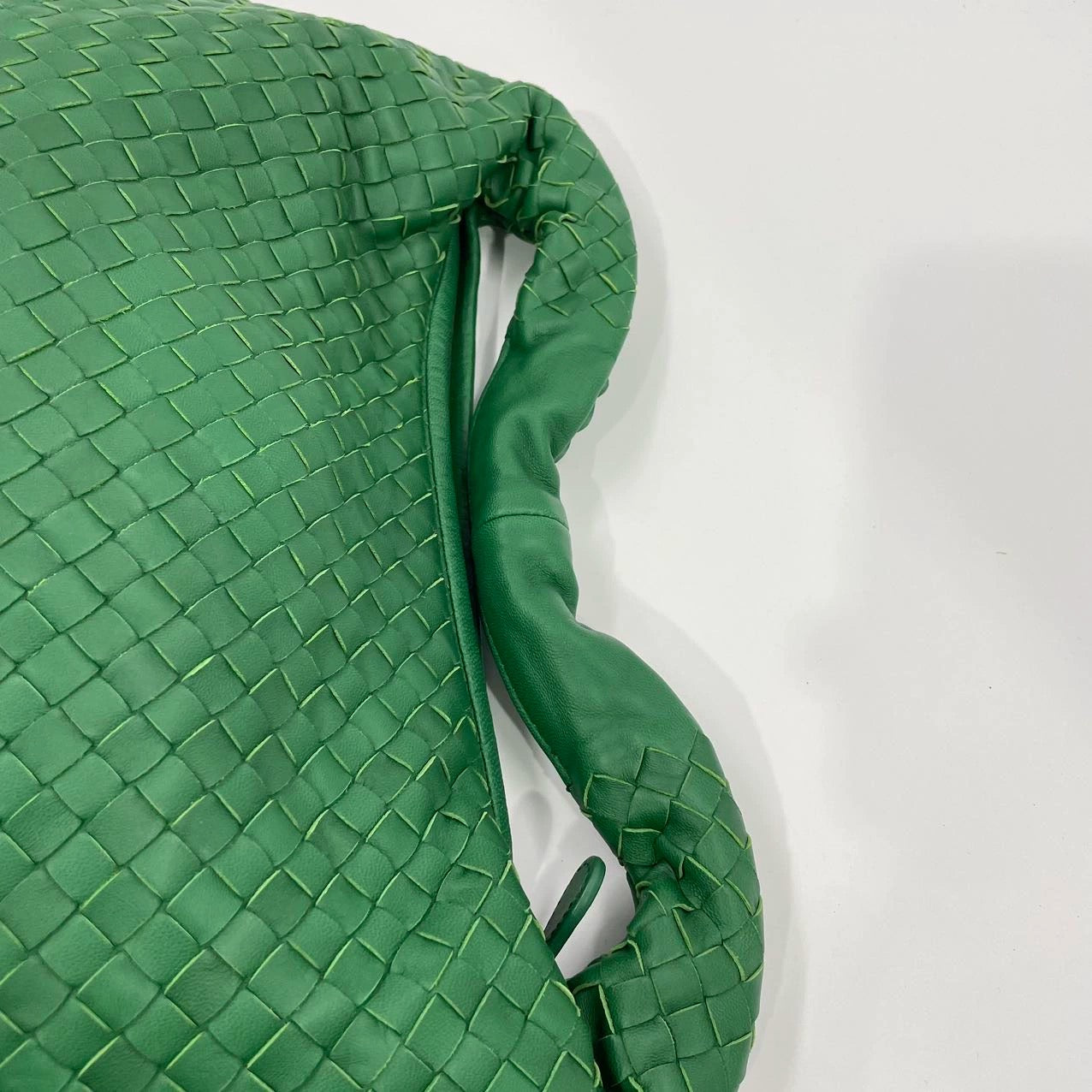 Bottega Veneta Veneta Hobo Dark Green Lambskin Leather 40cm