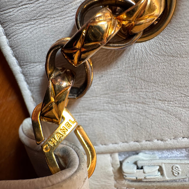 Chanel Diana CC Flap Bag Small Vintage White Lambskin Leather with 24k Gold HW, 1989-1991