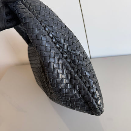 Bottega Veneta Intrecciato Hobo Bag Medium Black Leather 47cm
