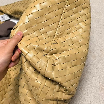 Bottega Veneta Jodie Maxi Lambskin Leather Beige Oats 70cm