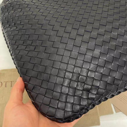 Bottega Veneta Hobo Maxi Midnight Navy Black leather 50cm