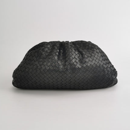 Bottega Veneta Pouch Large Intrecciato Black Calfskin Leather Clutch