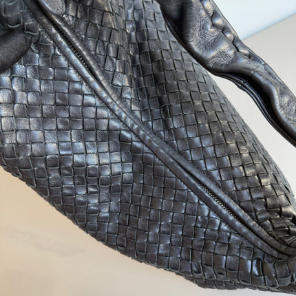 Bottega Veneta Intrecciato Hobo Bag Medium Black Leather 47cm