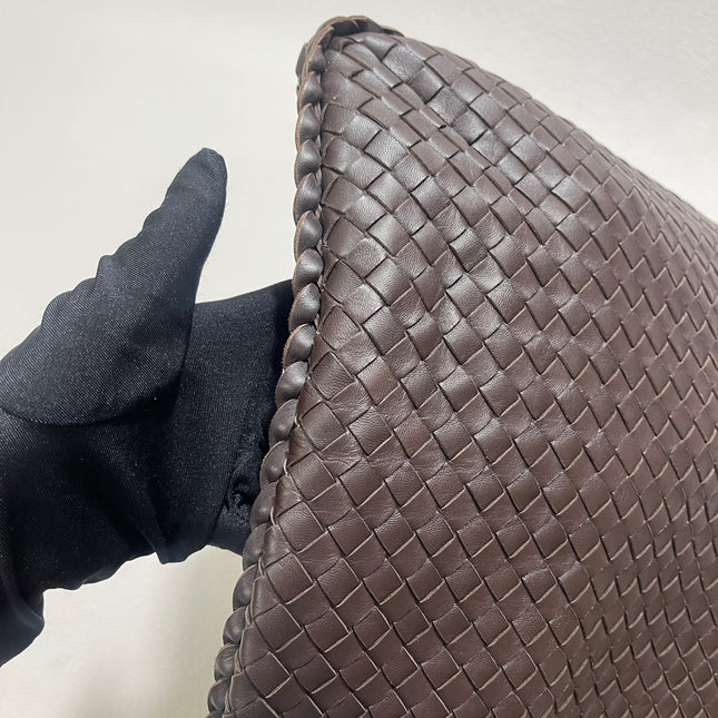 Bottega Veneta Hobo Bag Large Dark Chocolate Brown Lambskin leather 50cm