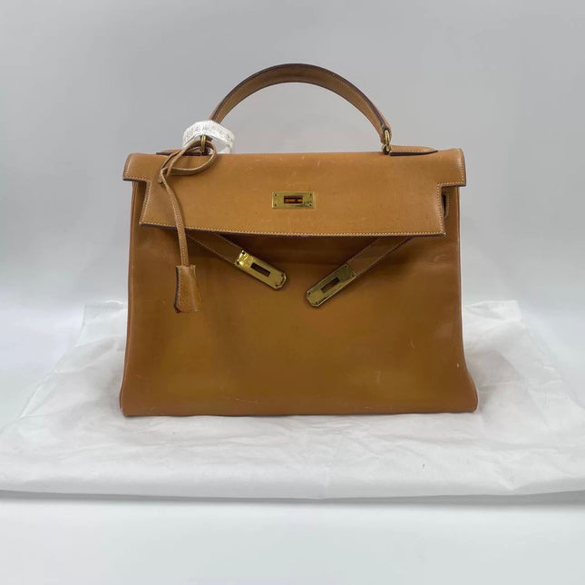 Hermes Kelly 32 Retourne 1976 Gold Box Leather Gold Hardware