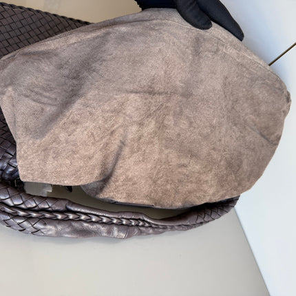 Bottega Veneta Veneta Intrecciato Hobo Bag Large Dark Chocolate Brown Lambskin leather 47cm