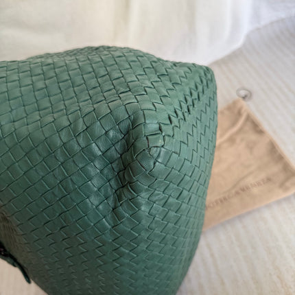 Bottega Veneta Cesta Shopper Tote Nappa Intrecciato Leather Dark Green Small
