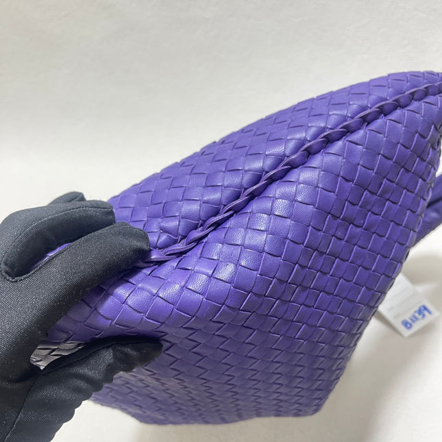 Sold Bottega Veneta Hobo Bag Large Leather Purple 47cm