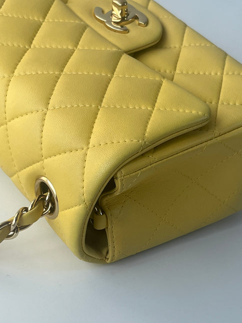 Chanel Classic Flap Rectangular Mini Cuir Verni Jaune, Finition Argentée, 2014-2015